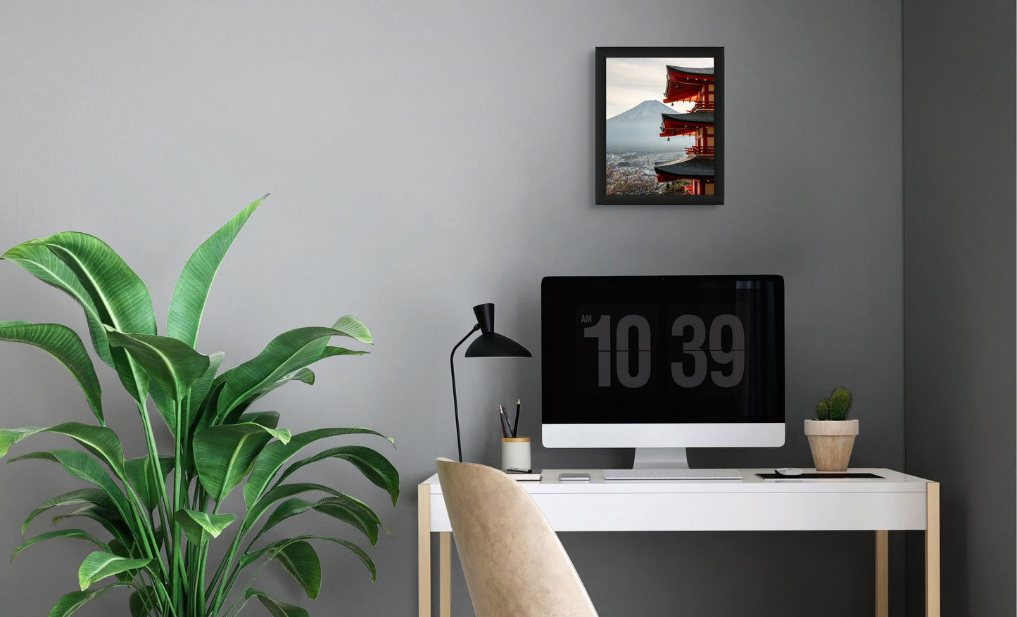 Fuji framed in tradition